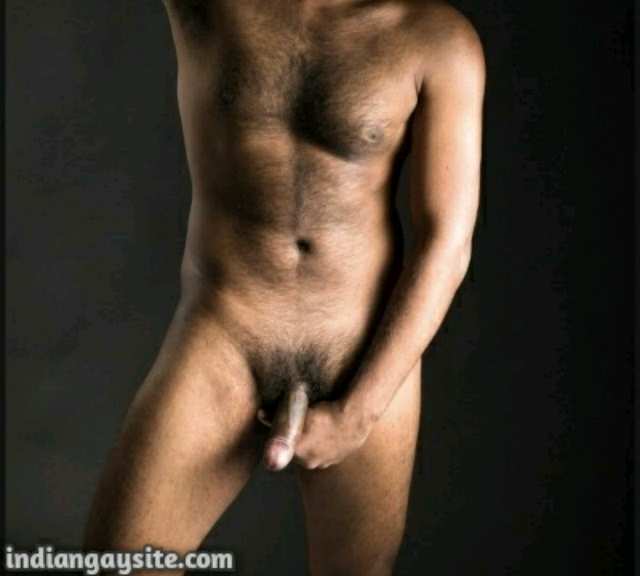Indian Gay Porn: Sexy desi hunk showing off hot and round ass in slutty poses