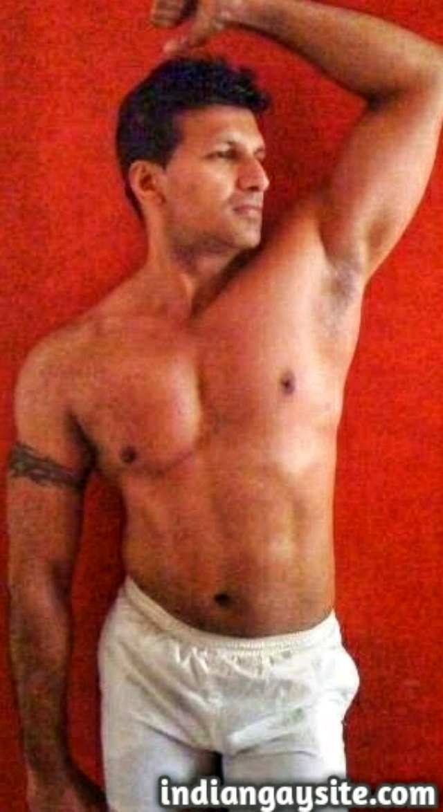 Indian Gay Porn: Sexy and muscular army hunk exposing his hot body and flexing in undies