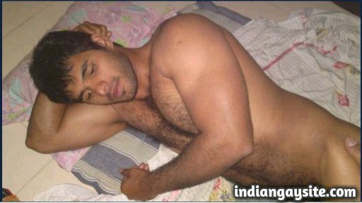 Indian Gay Sex Story: My real experience in the Train: 1