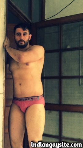 Indian Gay Sex Story: My first entry to gay world: 1