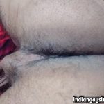 Sexy Indian Hunk Exposing his Hot Bare Ass