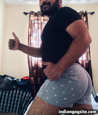 Desi Gay Sex Story of a Slutty Night at Beach: 2