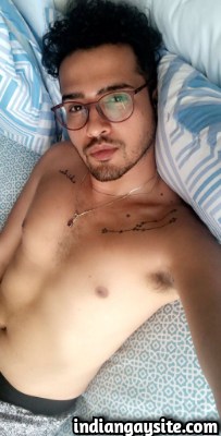 Indian Gay Porn feat. Sexy Naked Twink's Hot Body
