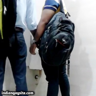 Toilet Mutual Masturbation in Indian Gay Video