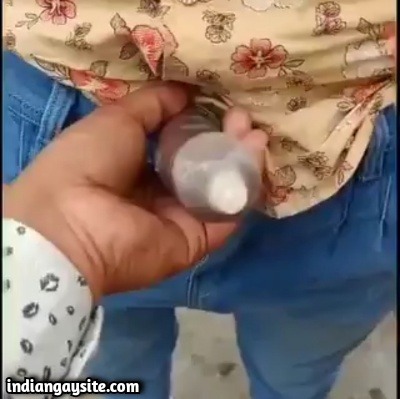 Quick Handjob in Toilet & Cruising in Desi Gay Porn Video