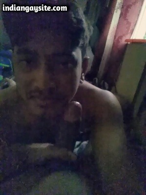 Videos Gay XXX of Indian Twink Sucking Daddy's Cock