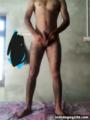 Hot lean hunk wanking rock hard dick on cam