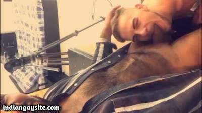 Indian hairy daddy fucking white boy's mouth