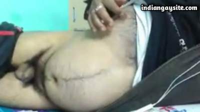Chub naked daddy wanking and playing with nips