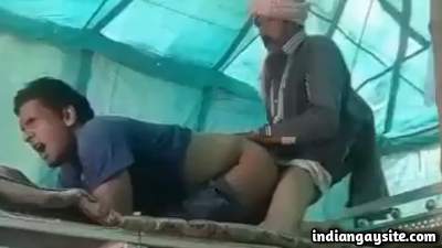Working horny guys fucking hard on the site publicly