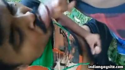 Bangalore horny men having fun in public orally