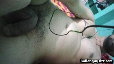 Gay nude snaps of a horny and wild young Indian man