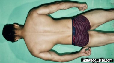 Gay boxers pics of a horny and hot guy in his undies