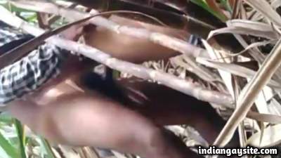 Public fucking fun with a horny and dominating top