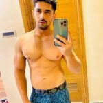 Muscular undies hunk teasing us with his fit body
