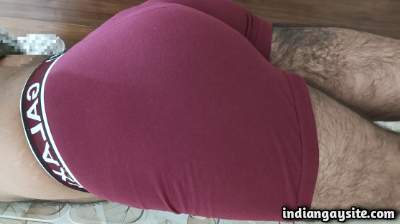 Furry horny man teasing his round bubbly ass in nudes