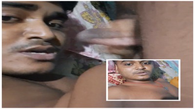 Naked guy sucking himself