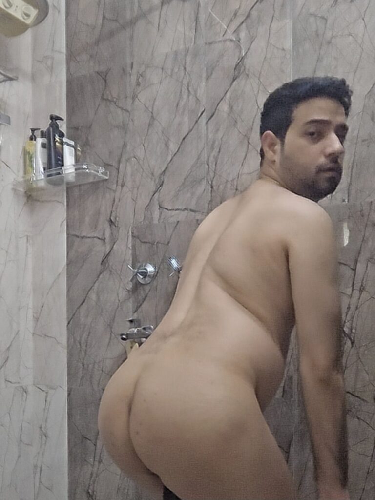 Nude gay bottom bitch