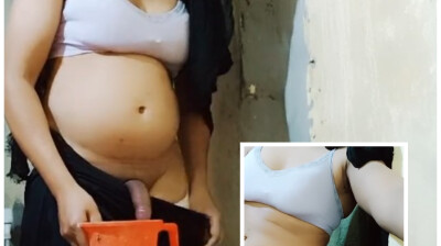 Fat xxx shemale masturbating clip