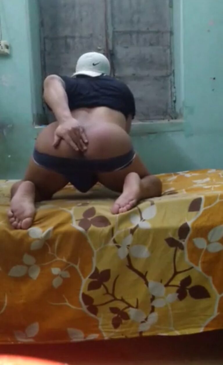 Ass play video by slutty twink fingering hole