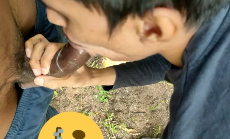 Bitch desi sucker boy sucking cock outdoors for money