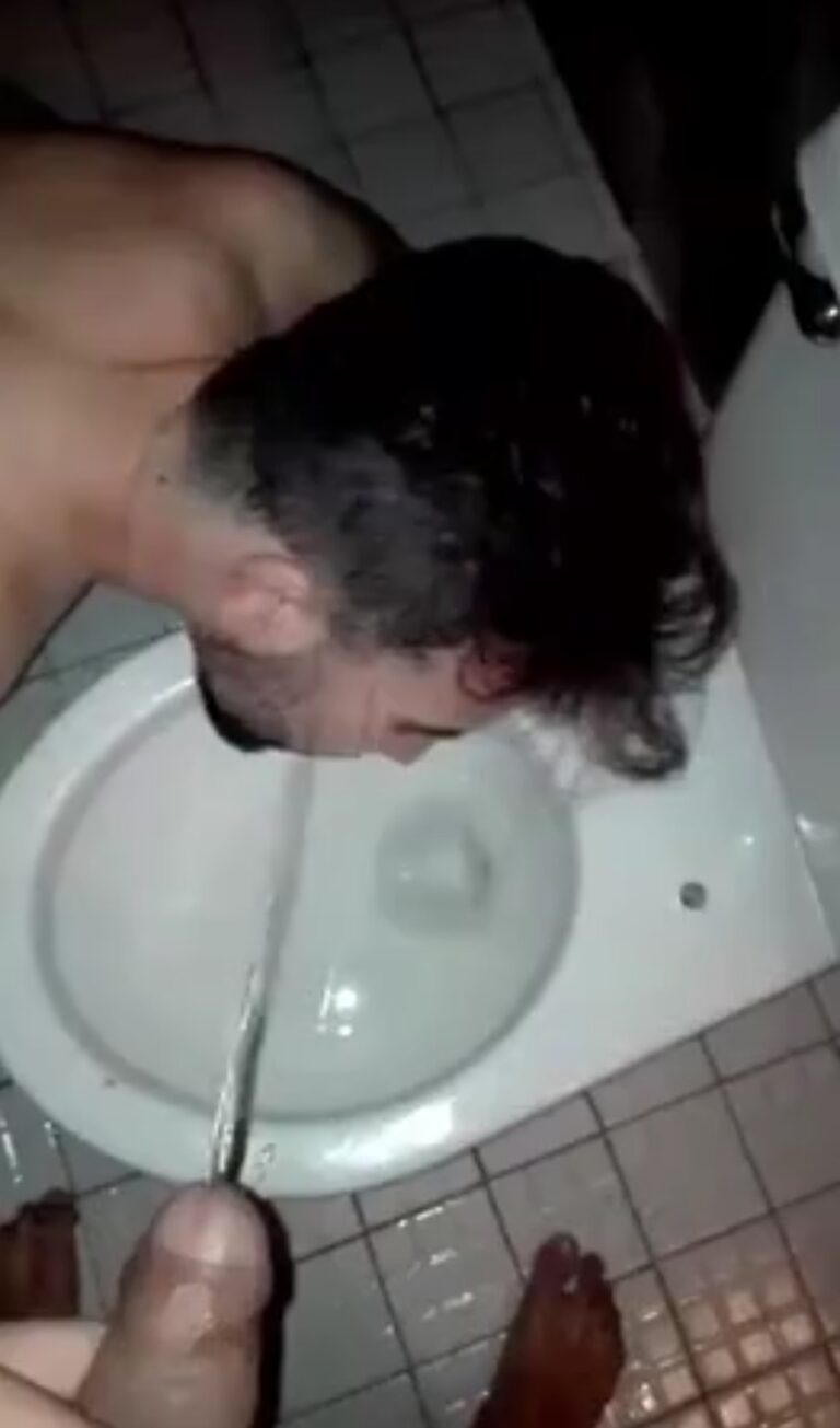 Gay Tube Video of Delhi Bottoms Piss ehower