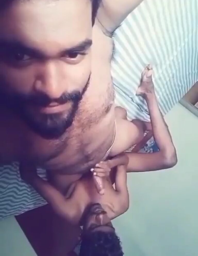 Horny tamil men enjoying hot blowjob session