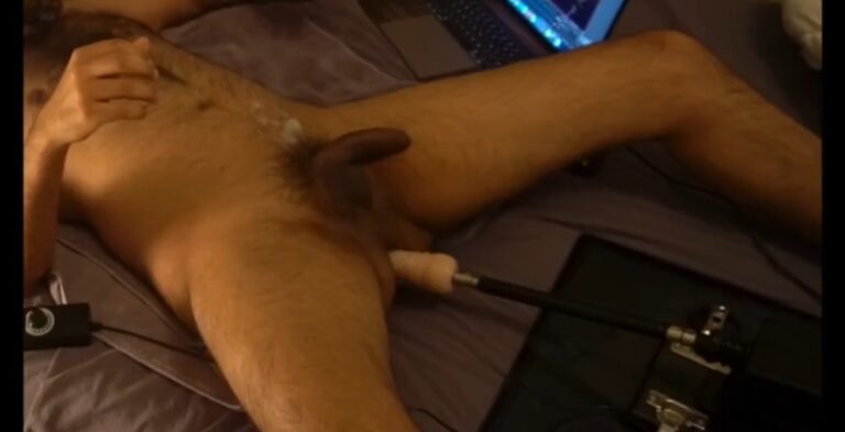Hot bulging hunks rubbing their dicks on cam