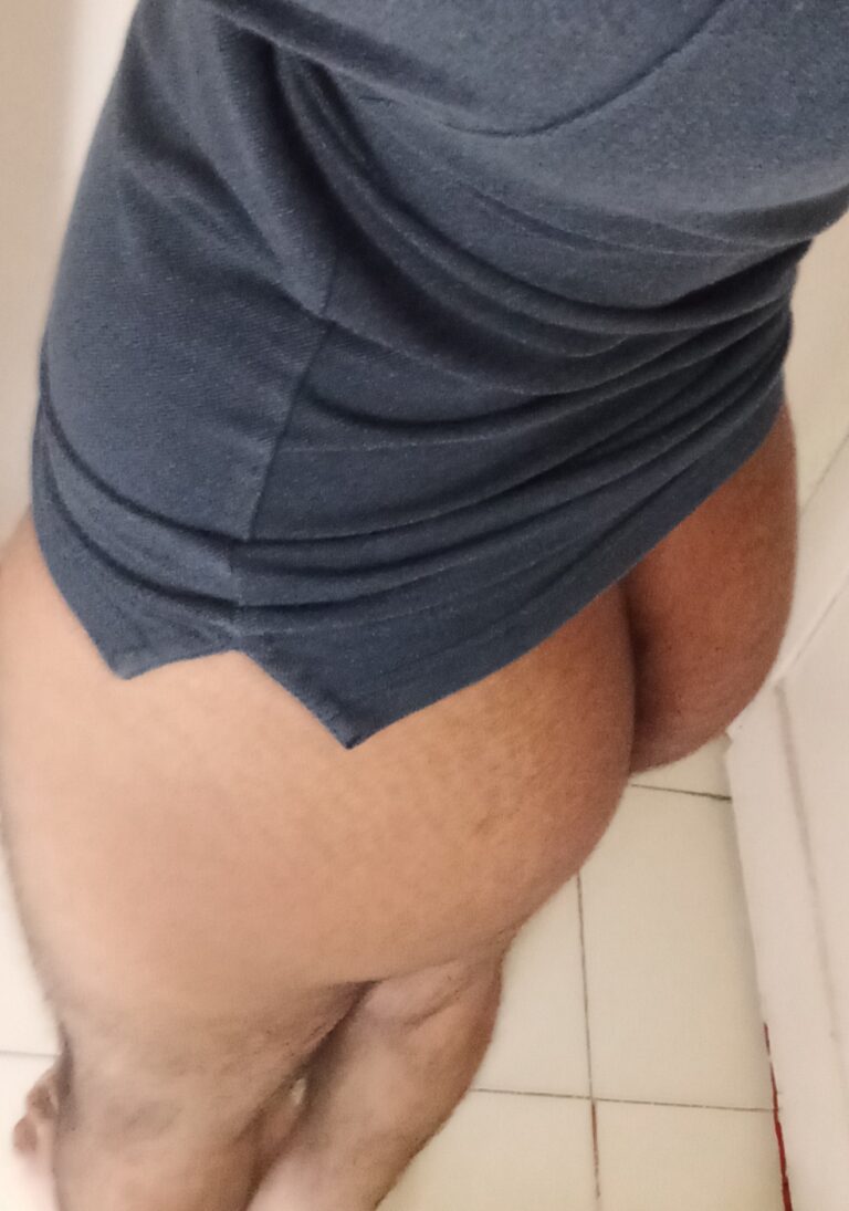 Top view smooth ass gay pics