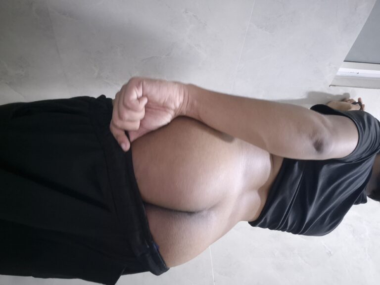 Desi Gay Guy with sexy smooth ass pics