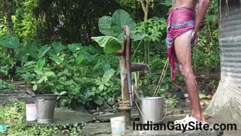 Bathing handjob xxx video thumbnail
