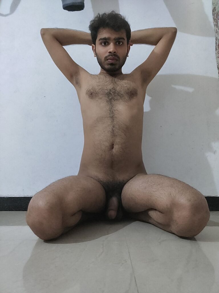 Hot College Senior Grindr Gay porn