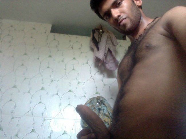 Horny Gay guy stroking hot fun